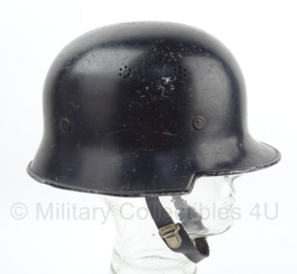 WO2 Duitse brandweerhelm - WO2 model - maat 57 - origineel