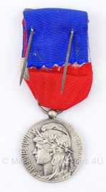 Belgische "honneur - travail" zilveren medaille - Origineel