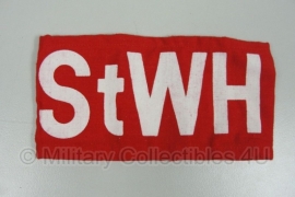 Rode DDR armband - StWH = Stellvertretender Wachhabender - origineel