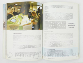 Koninklijke Marine Leidraad Maritiem Optreden - 24 x 17 x 1 cm - origineel