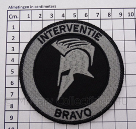 Nederlandse Politie "Interventie Bravo" embleem -  met klittenband - diameter 9 cm