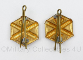 MVO schouder epaulet insignes VeldArtillerie PAAR - topstaat - 4 x 3 cm - origineel