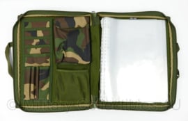 Mil-tec Woodland Camo map voor kaarten en schrijfmateriaal - 36 x 30 x 5  cm - gebruikt - origineel