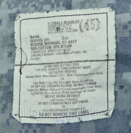 US Navy BDU field jacket met insignes en naam Dacosta - USN Navy blue digital - maat XSmall-regular - gedragen - origineel