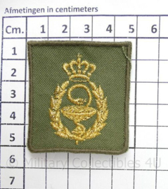 Officier Apotheker GVT embleem - zonder klittenband - afmeting 5 x 4½ cm - origineel