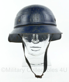 Wo2 Duitse RL 38  gladiator helm - Reichsluftschutz -  origineel