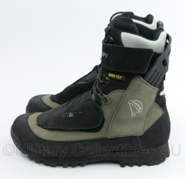 KL Nederlandse leger Gore-Tex Crispi Airborne boots - maat 44 = 280M - licht gedragen - origineel