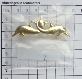 KM Commando Onderzeedienst embleem metaal 2024  - 6½ x 2½ cm - nieuw in verpakking - origineel