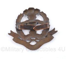 WO2  Britse cap badge Middlesex Regiment - 4,5 x 4,5 cm - origineel