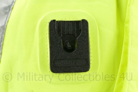 Britse politie reflective yellow parka - maat Medium - licht gedragen - origineel