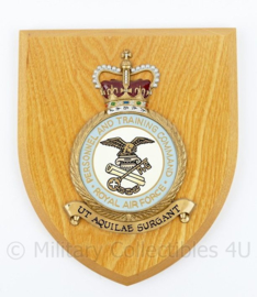 Britse Royal Air Force Personnel and Training Command wandbord - 18 x 15 x 1,5 cm - nieuw - origineel