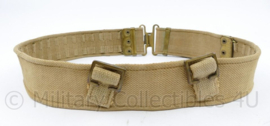 Wo2 Britse Koppel khaki webbing - 94 x 5,5 cm - origineel