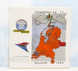 KL Nederlandse leger 43 Pantserinfanteriebrigade wandbord - 15,5 x 15 cm - origineel