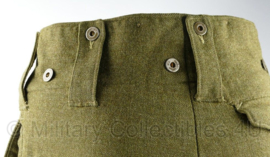 WO2 model Britse Battledress trouser - omtrek 80 cm.  - origineel naoorlogs