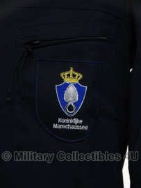 KMAR Marechaussee uniform basis jas 2006 basis jas - donkerblauw - MET insignes - NIEUW - maat 9010/1520 - origineel