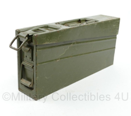 Duitse MG3 patronenkasten - lijkt op WO2 MG42 model - origineel naoorlogs