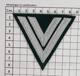 M36 chevron Obergefreiter rang - donkergroen met zilver