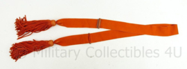 Defensie Ceremonieel tenue oranje bandsjerp - compleet met sluithaakjes - 125 x 5 cm - origineel