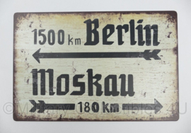 Metalen plaat WO2 Duitse leger 1500km Berlin und Moskau 180 km - 30 x 20 cm