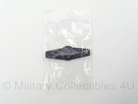 BW Bundeswehr borstspange Tatigkeitsabzeiche brons - Underwater weapons staff activity badge - afmeting 8 x 2 cm - origineel