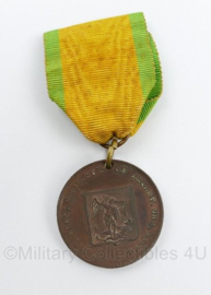 Belooningspenning van Brussel 1815 - Willem 1 1815-1940 medaille Belgici Regni Habenas capessente Wilhelmo Nassavoeo MDCCCV - 8,5 x 4 cm - origineel