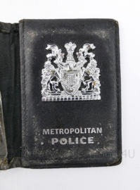 Britse Politie Metropolitan Police Brevet met lederen houder - Slechte staat - 11 x 7 cm - origineel