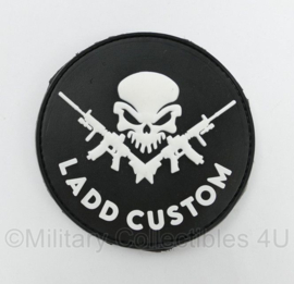 Ladd Custom 3D PVC embleem met klittenband - 8 cm diameter - origineel