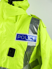 Britse Politie Police geel jack met capuchon en portofoonhouders High Visability  - maat XXL  - nieuw - origineel