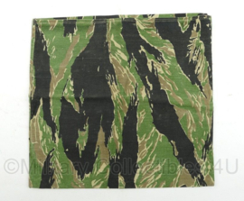 Vietnam oorlog Tiger Stripe camo hoes - 36 x 34 cm