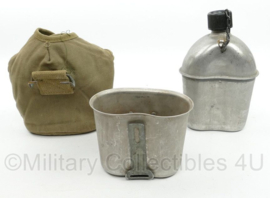 WO2 US Army veldfles set - RVS fles uit 1944, RVS beker uit 1944 en khaki hoes - origineel