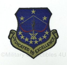 US Army Patch dedicated to excellence - 7x7,5x0,1 cm - origineel