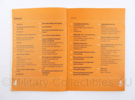 Defensie informatie boekje In dienst 1974 Ter Zee, ter Land en in de Lucht - origineel