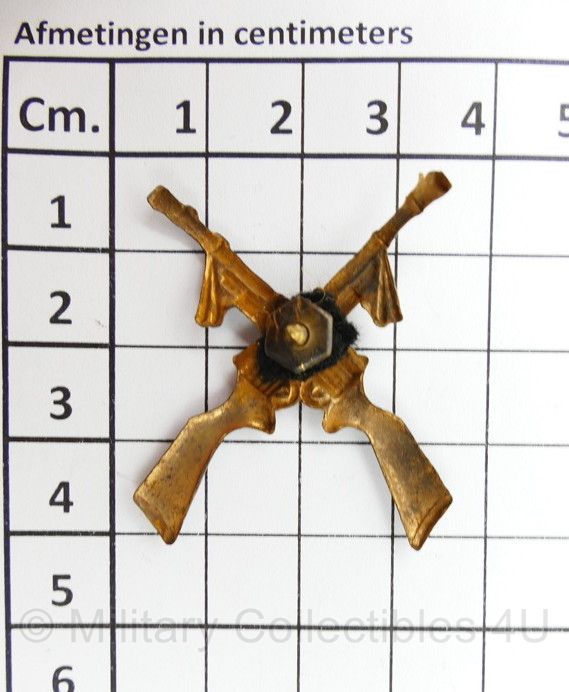 Baret insigne Portugal 1989 - afmetingen 4 x 3½ cm - origineel