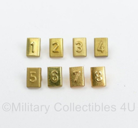 Defensie metalen nummertjes voor op medailles - 0,5 x 0,5 cm - origineel