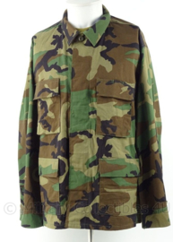 US Army  woodland uniform jas - splinternieuw - maat Large/x-short - origineel