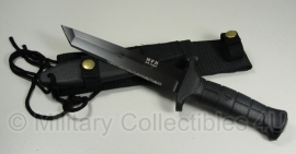 Combat knife - replica