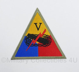 WO2 US 5th Armored Corps V patch cut edge - 10 x 9,5 cm