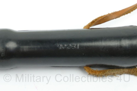 Bewaking baton met witte nylon koppelhouder - gebruikt - origineel