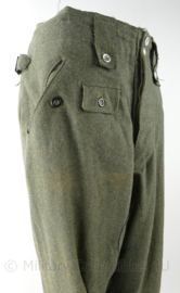 WO2 Duitse M43 Keilhose feldgrau - maat Large - replica