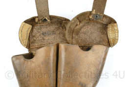 Oostenrijks WO2 Steyr M95 paar patroon tassen  - bruin leer -gedateerd 1930 & 1930- 18 x 10 x 5 cm - origineel