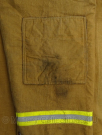 Brandweer jas en broek - US Style bruin met gele reflectoren en snelsluiting - Maat 1 = 158 tm. 176 lengte en 96 tm. 104 borst - origineel