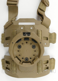 Italiaanse leger Radar 1957 leg support assy holster mount coyote - 20 x 18 x 3½ cm - licht gebruikt - origineel