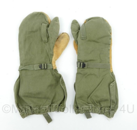 US Army Mittens Shells cotton, leather Palm and Thumb trigger finger Olive Green 1963 - maat Medium - gedragen - origineel