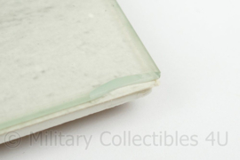 Foto in lijst van Franse Hotchkiss M201 jeep met SS10 antitankraketten - 25 x 20½ cm