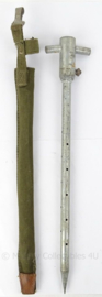 Duitse leger verbindingen grondpin met draagtas - kan aan koppel - 50 cm - origineel