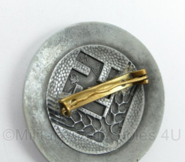 WO2 Duitse RAD Reichsarbeitsdienst brosche fur Weibliche Jugend - diameter 4,5 cm - origineel