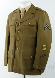 WO2 US Army Corporal Class A jacket met Service en Woundstripes - maat 37 = NL maat 47 - origineel