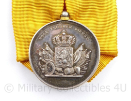 Nederlandse Medaille Voor Trouwe dienst - model 192-1951 - Zilveren versie met W - huidig model - diameter 2,7 cm - origineel