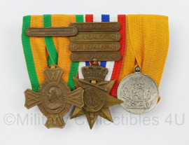 Medaille balk met Medaille voor Krijgsverrichtingen met gesp 1941 42, Ereteken voor orde en Vrede met gesp en trouwe dienst zilver - 10 x 7,5 cm - origineel