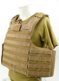 Defensie coyote plate carrier  Ciras model - maat Medium - gedragen - origineel